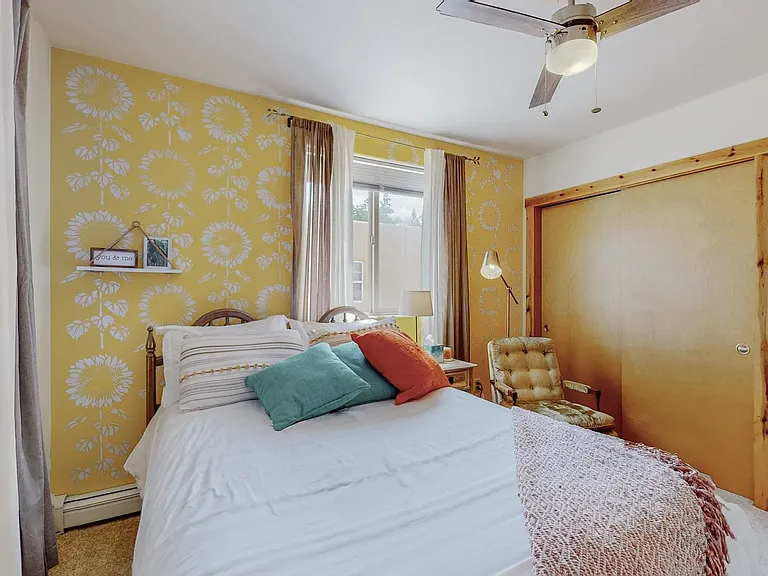 508 Richmond Dr SE — Photo 16