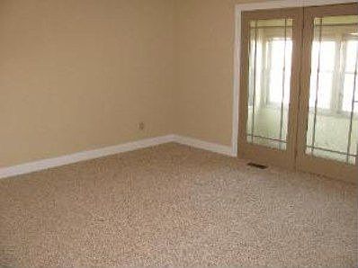 4th image of 263 Highpoint Cir N