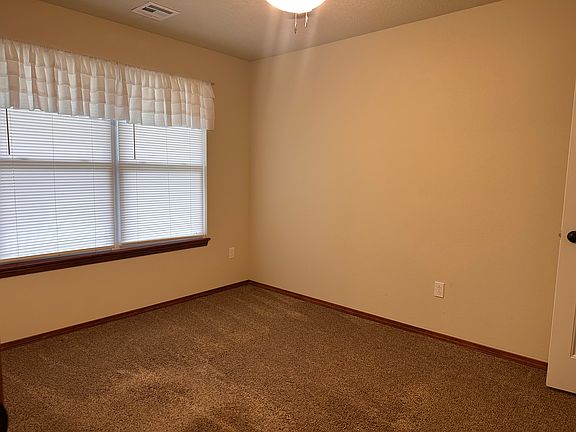 4th image of 3056 Dusty Ln #3056
