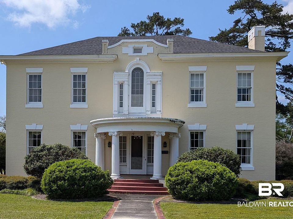 1st image of 803 Evergreen Ave