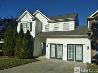 10626 Pendragon Pl, Raleigh, NC 27614