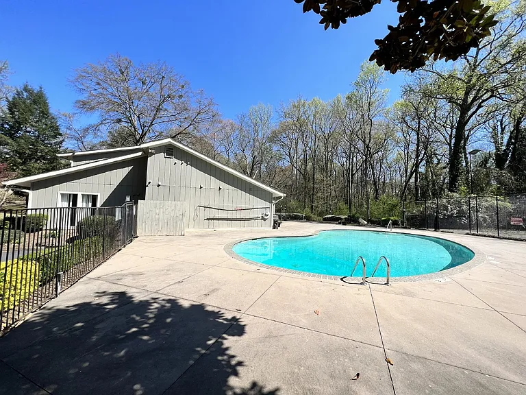 2248 Runnymeade Rdg — Photo 19