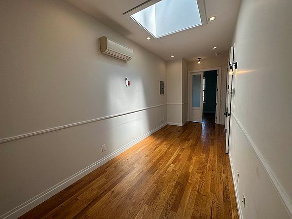 2nd image of 331 Melrose St #2E
