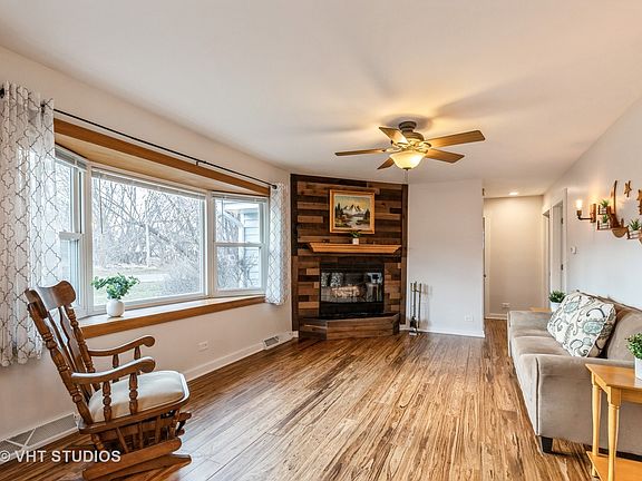 4th image of 25430 W Park Ct