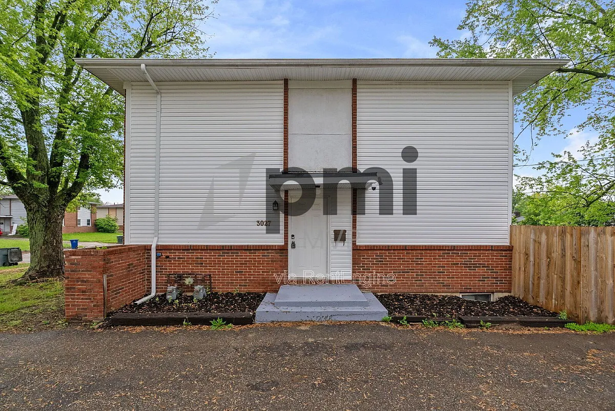 Building Photo - 3027 Rotunda Ct S