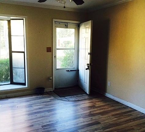 3rd image of 359 Osborne Dr NE