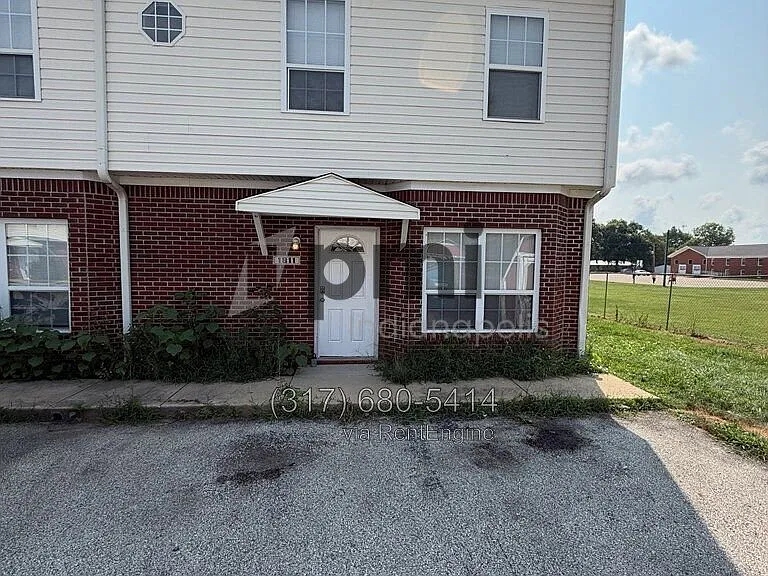 1811 Winfield Park Dr — Photo 1