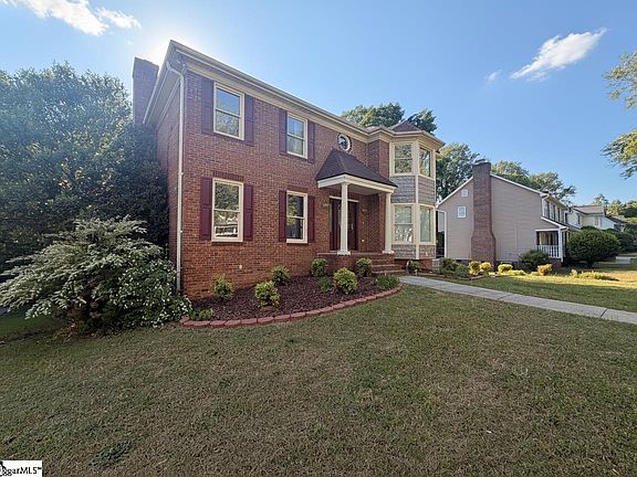 3rd image of 222 Cross Field Rd