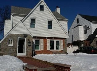 16627 24th Rd, Whitestone, NY 11357