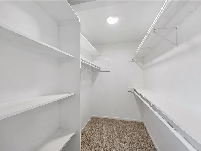 12322 Nova Ct — Photo 23