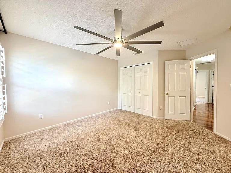 11288 Panther Creek Pkwy — Photo 31