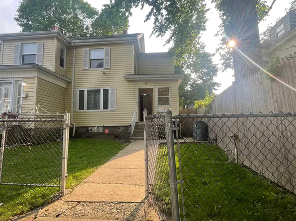 13 Whitman St #B, Dorchester Center, MA 02124