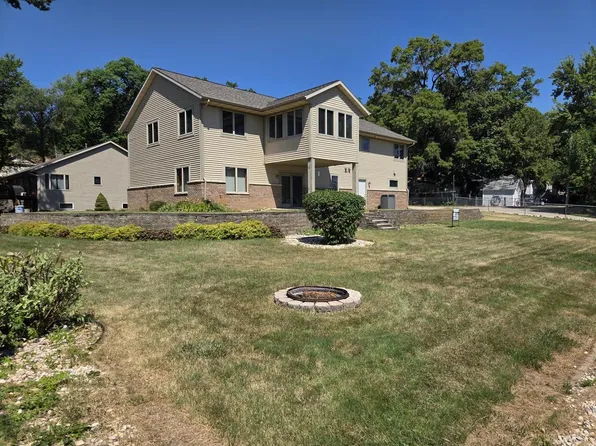 1806 E Road 3, Edgerton, WI 53534