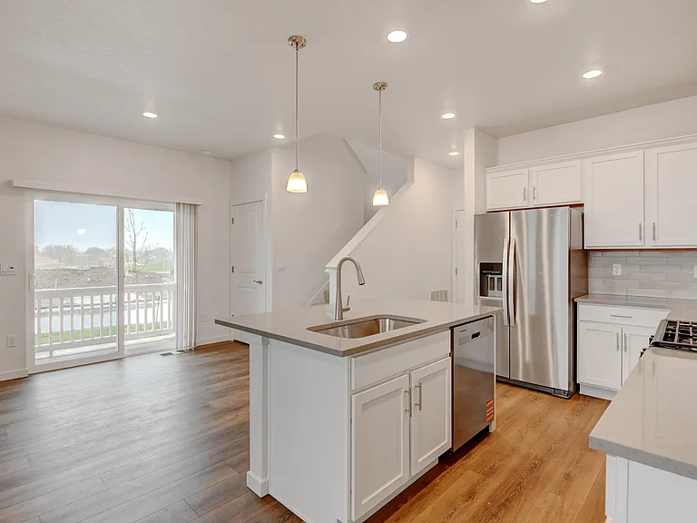 900 Andrews Crest Dr — Photo 10