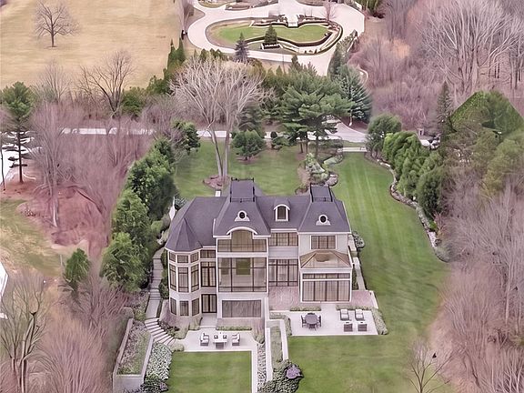 3rd image of 3641 Northwood Dr