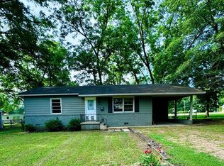 110 9th St NE, Fayette, AL 35555