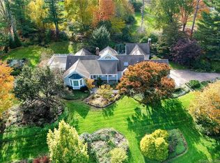 43 Circle Dr E, Ridgefield, CT 06877