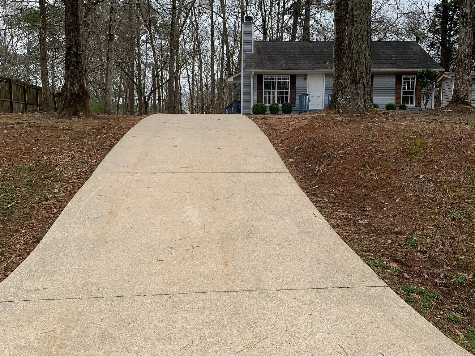 3 bed, 1150 sqft, $1,600 — Photo 1