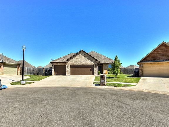 2nd image of 4900 SW 120th Pl
