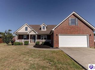 113 Victory Lake Dr, Vine Grove, KY 40175