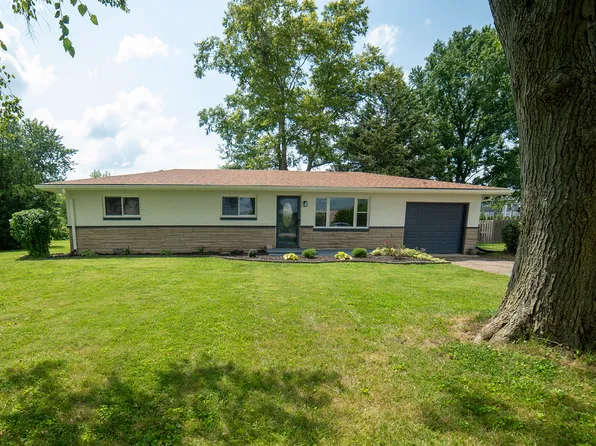 2212 N County Road 800 E, Avon, IN 46123