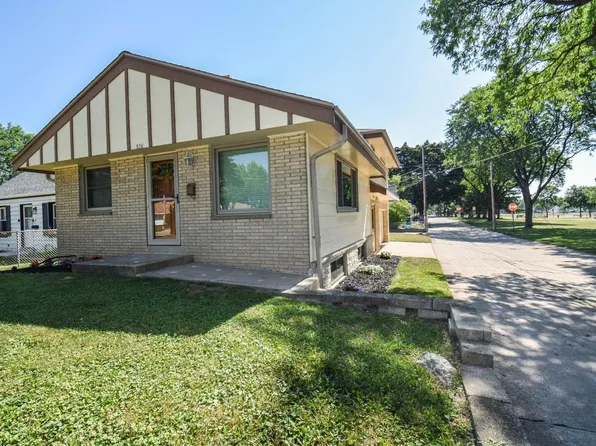 836 S 95th STREET, West Allis, WI 53214