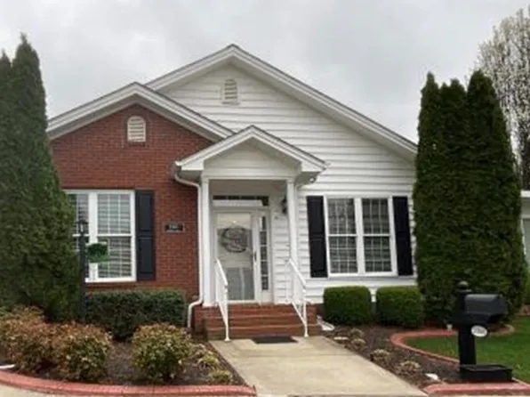 2360 Lakewood Dr, Paducah, KY 42003