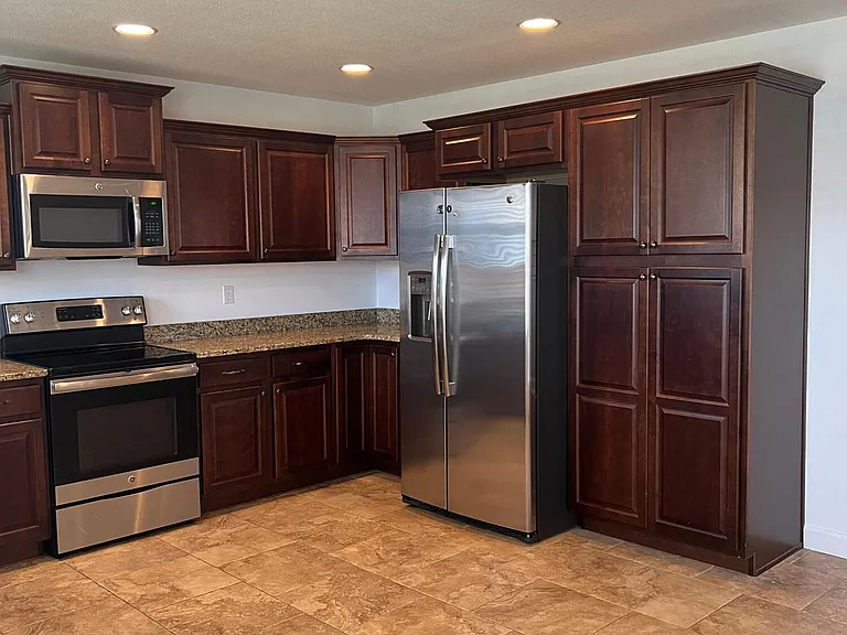 7413 Pemberton Dr — Photo 6