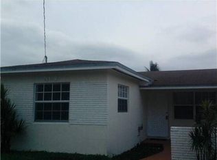 867 W 77th St, Hialeah, FL 33014