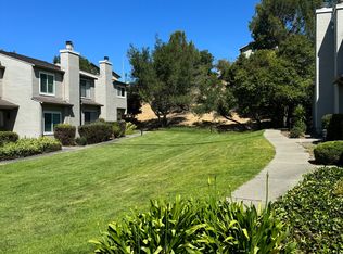 410 Village Cir, Novato, CA 94947