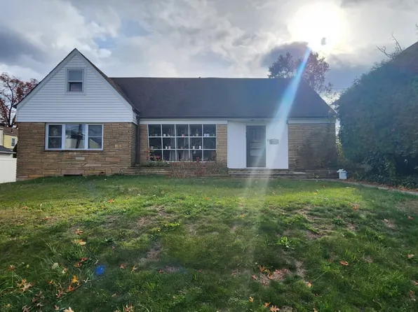 434 Grove St, Rahway, NJ 07065