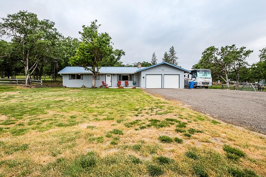 1st image of 685 Rockwood Ln