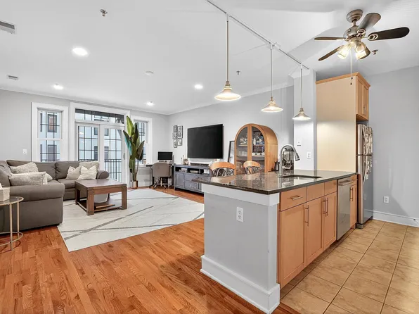 904 Jefferson Street image 10 of 32