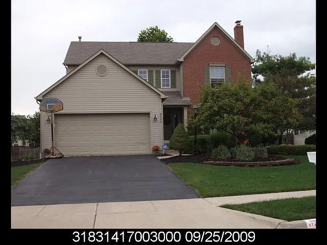 4 bed, 2.5 bath, 2647 sqft, $2,495 — Photo 1