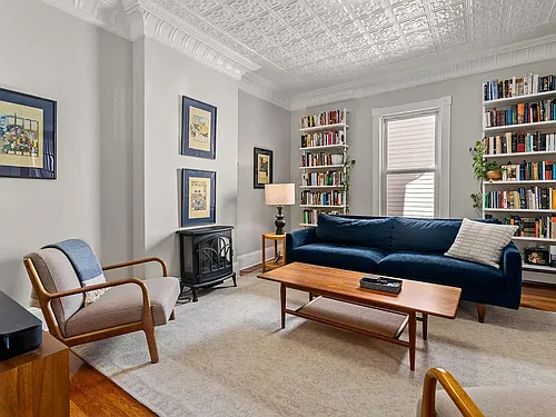 21 Wareham St Photo 1