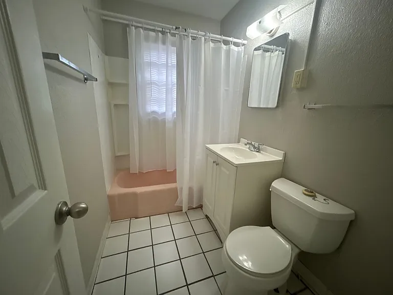 2523 3rd Ave — Photo 7
