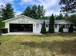 9231 Michigan Ave, Saint Helen, MI