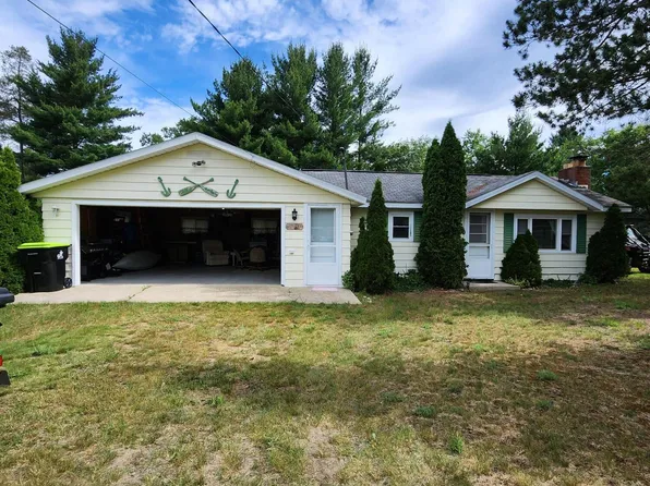 9231 Michigan Ave, Saint Helen, MI 48656