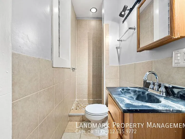 1124 N Wolcott Ave #1 — Photo 15