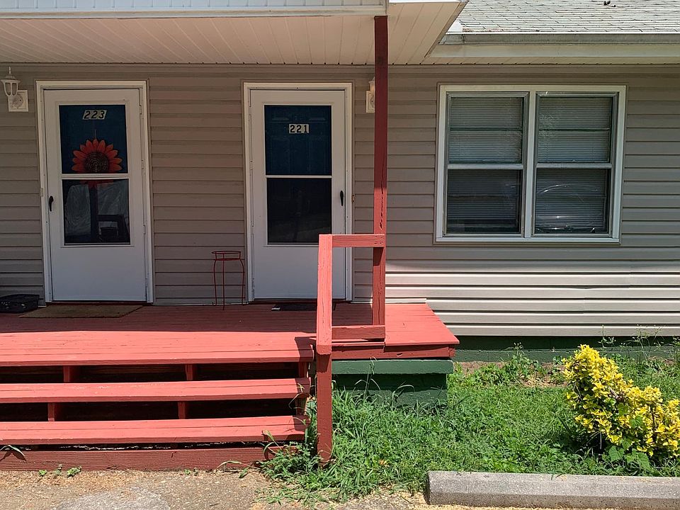 1st image of 221 Vreeland St