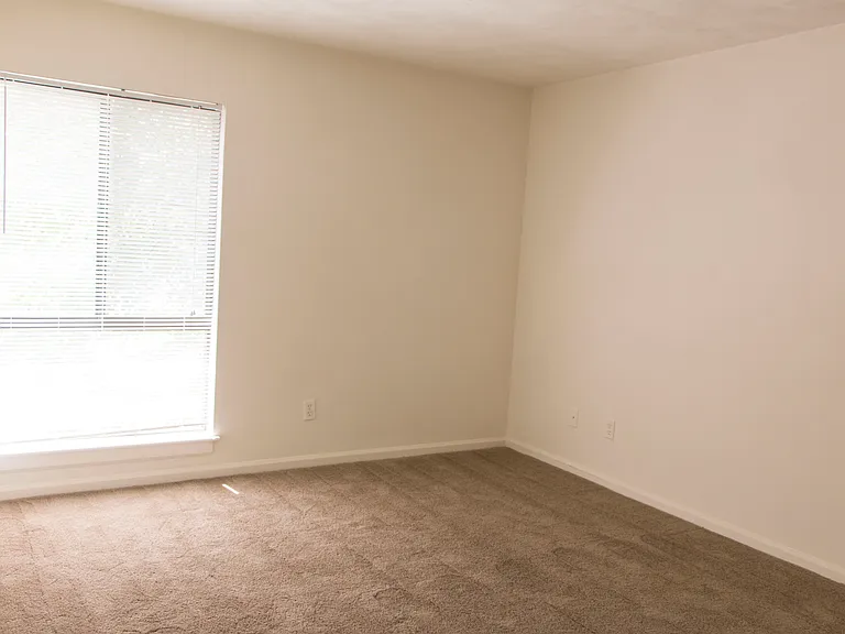 Princeton Circle West Apartments — Photo 141