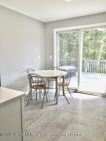 442 Redmond Ave — Photo 6