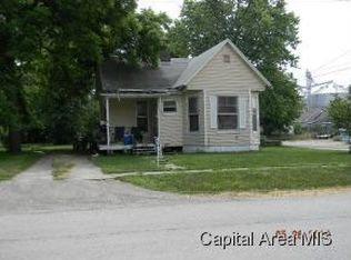 219 E Center St, Girard, IL