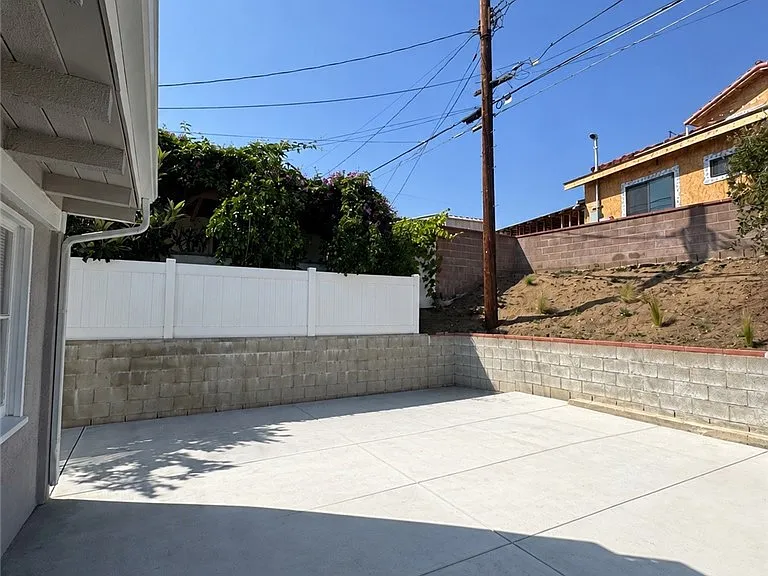 2618 N 6th St — Photo 22
