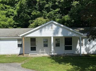 30 Manor Farm Rd #1, Staatsburgh, NY 12580