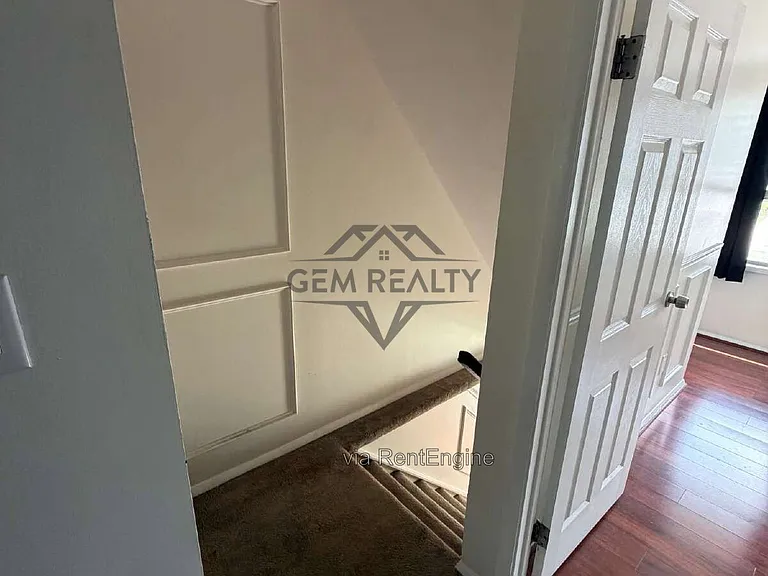 13506 Bentley Cir — Photo 18
