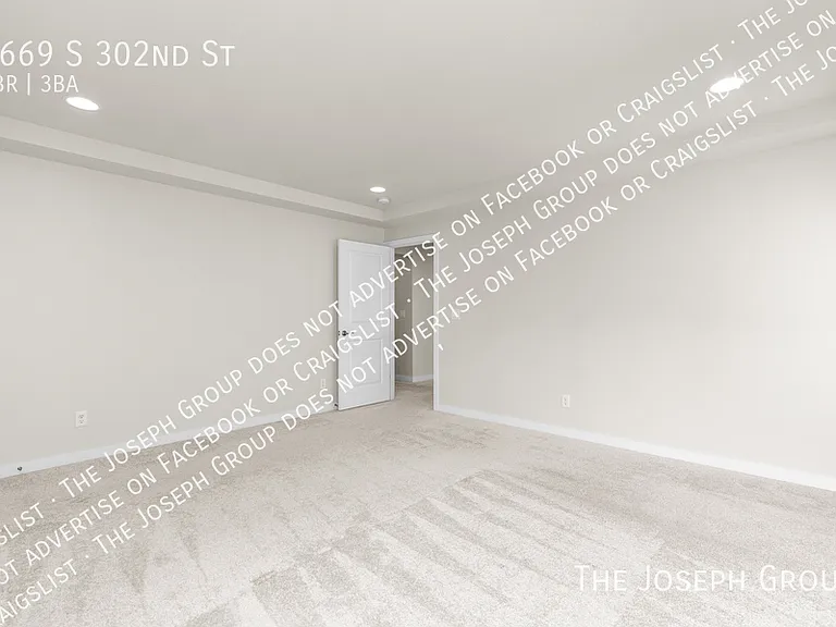 5669 S 302nd St — Photo 24