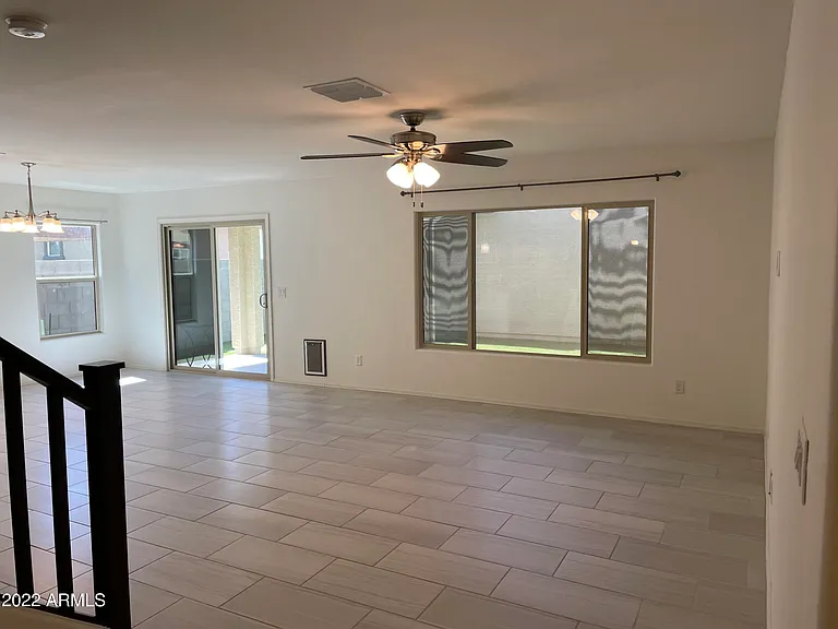 16623 W Culver St — Photo 4