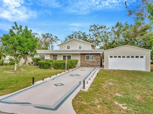 1111 67th St NW, Bradenton, FL 34209