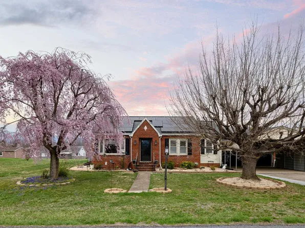 99 Monger Hill Rd, Elkton, VA 22827